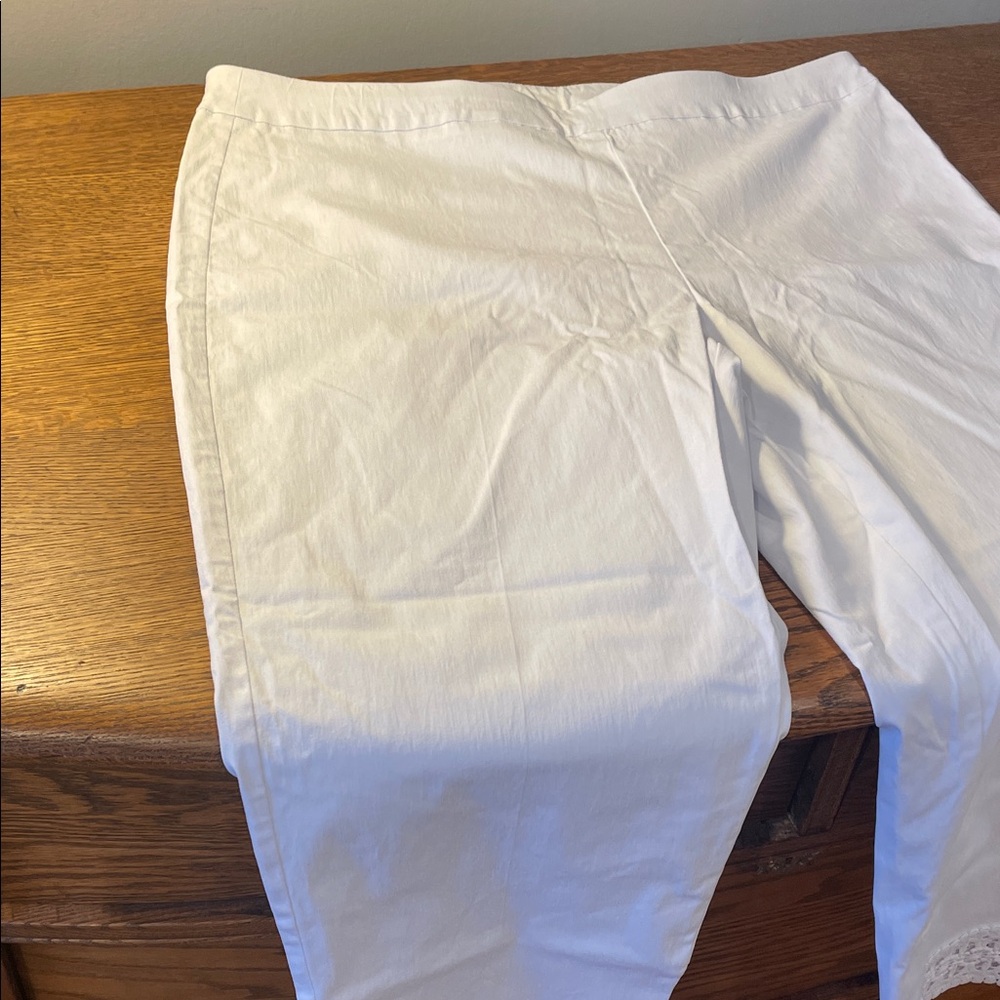 Zac & Rachel Crisp White Apparel - Picture 5 of 5